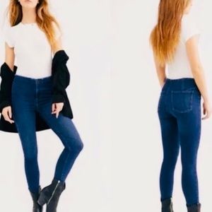 we the free jeans• sz 26